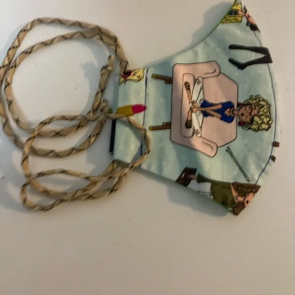 Mask - Picture 3 of 6